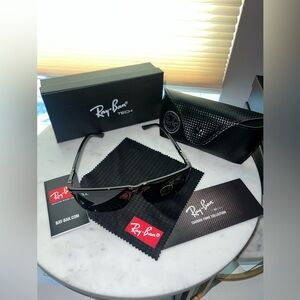 Ray-Ban Black Tech Sunglasses with Case